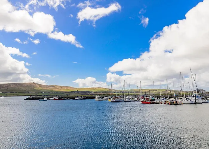 丁格尔湾大酒店 3*